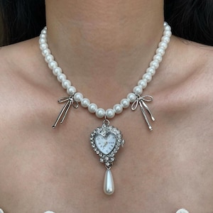 Vintage heart face watch choker necklace, silver chain choker, pearl watch necklace, Y2K button  clock choker, elegan wedding jewelry gift