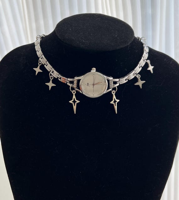 Elegant minimalist silver watch necklace, silver star charm necklace, Silver chain choker, Y2K silver clock jewelry, unisex watch jewelry.