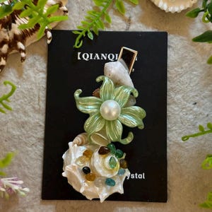 Horquilla para el pelo con temática oceánica de conchas naturales, caracolas, estrellas de mar y piedras, horquilla marítima, joyería de boda con temática oceánica, regalo creativo