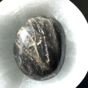 BLACK MOONSTONE