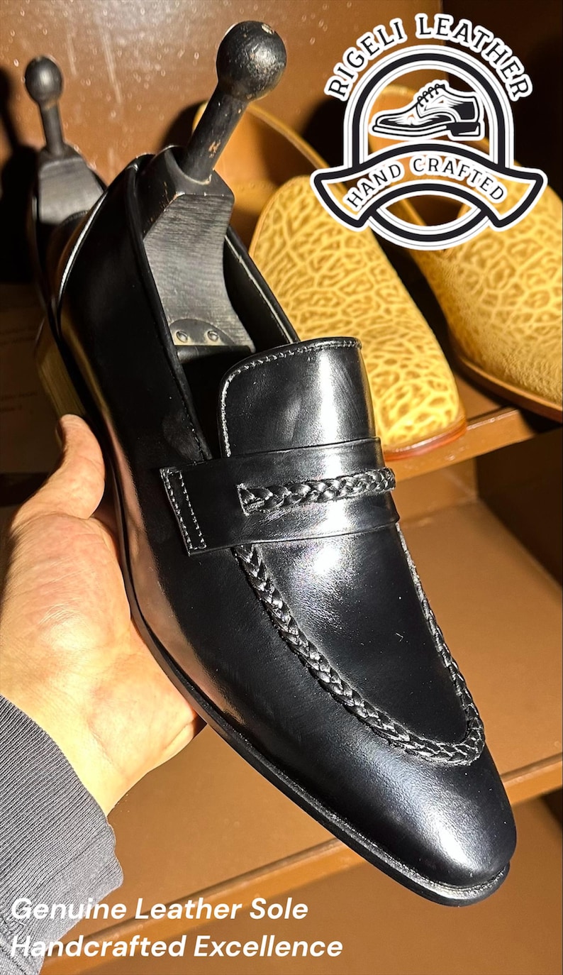 Svarta herrloafers i läder | Handgjorda finskor i fullnarvat läder (anpassad) bild 2
