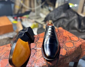 Handmade Black Cap Toe Oxfords - Etsy