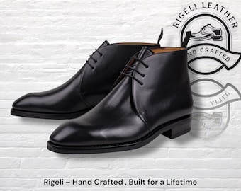 Botas Chukka de cuero negro hechas a mano: Goodyear Welted, estilo clásico