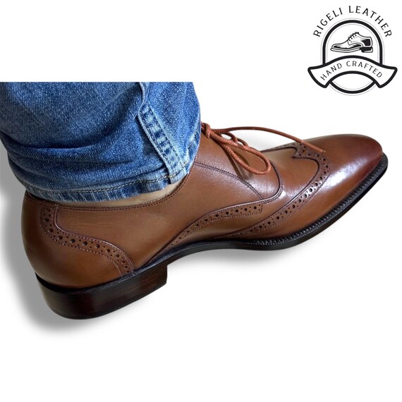Handmade Brown Leather Wingtip Oxford Shoes: Goodyear Welted  display picture 2