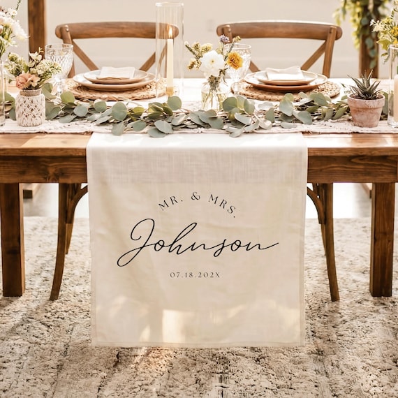 Custom Wedding Table Runner, Linen Sweetheart Table Sign, Personalized Fabric Table Runner with Names, Rustic Wedding Decor for Reception