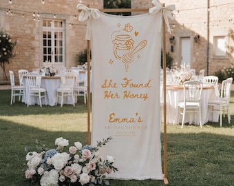 She Found Her Honey Banner, Bee Bridal Shower Decor, Custom Linen Bachelorette Sign, Rustic Engagement Party Welcome Sign
