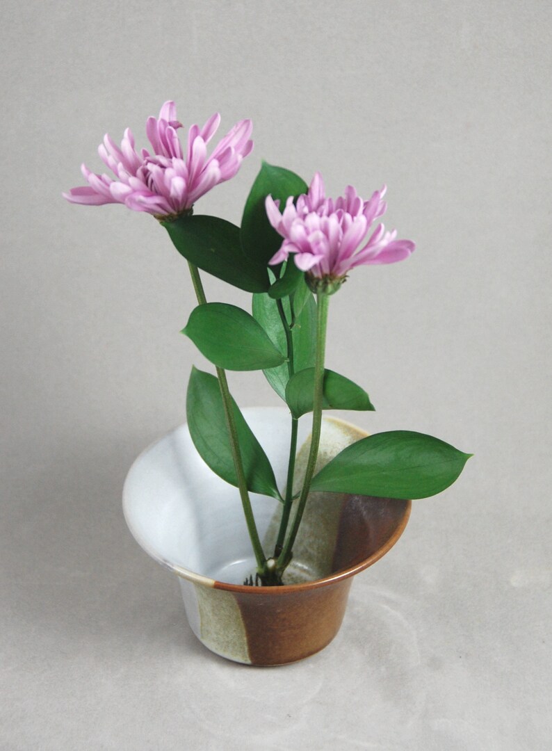 Vase Ikebana Style Bud Vase in White and Brick Brown