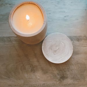 Organic concrete candle