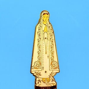 Our Lady of Fatima Lapel Pin – Miracle of the Sun
