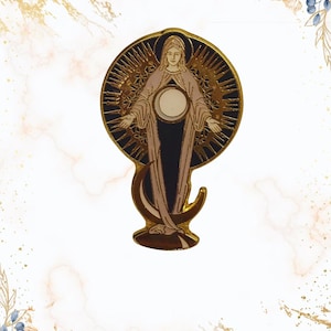 Our Lady of the Eucharist Enamel Pin – Marian Monstrance Devotion, Faith‑Inspired Catholic Gift, First Communion & Confirmation Keepsake