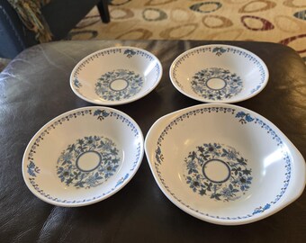 4 platos Noritaki Progression Blue Moon vintage de 1969 a 1980: 3 pequeños para postre y 1 más grande.