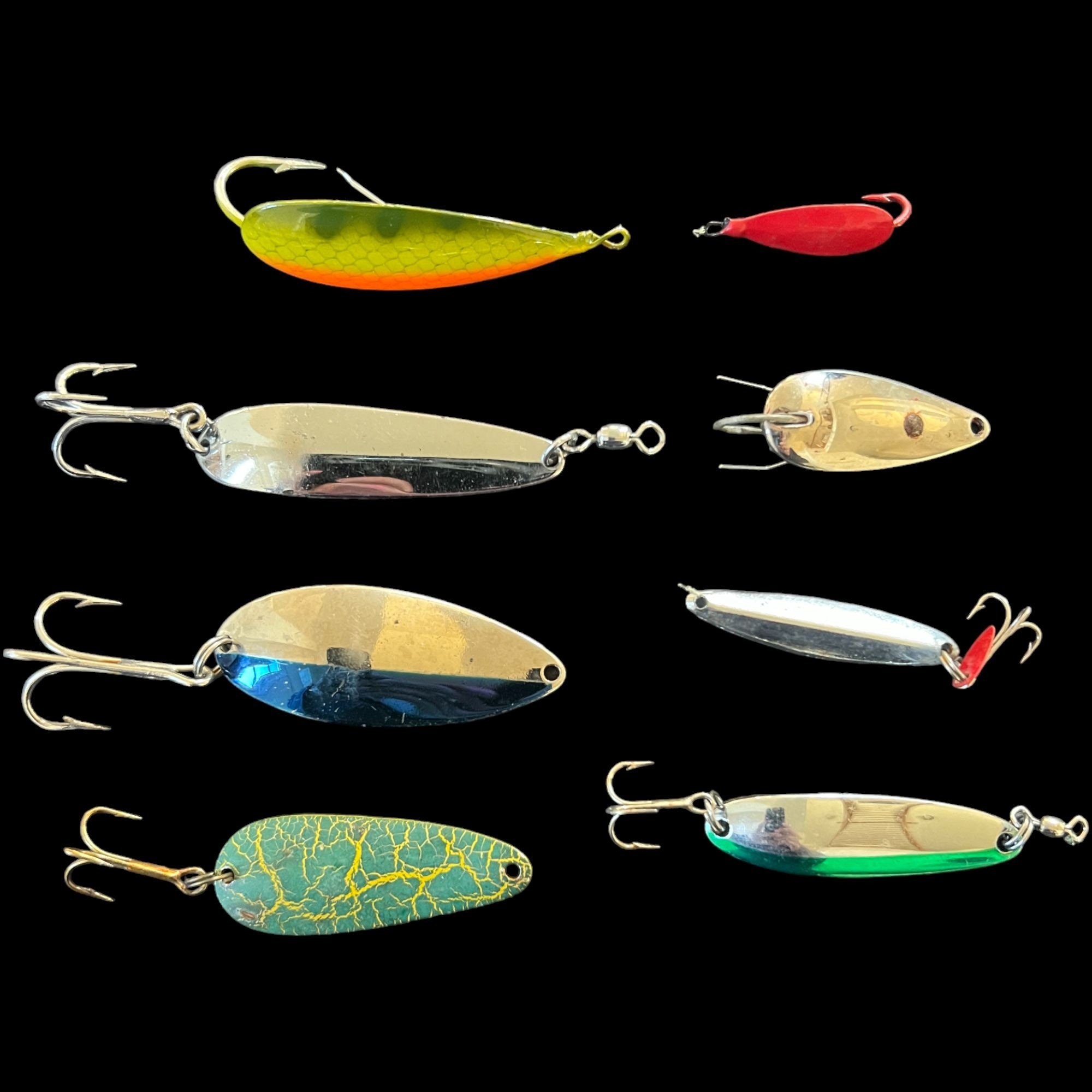 Early Tackle Box full of Vintage Fishing Lures (Lot 3262 - Fall Sporting  Art AuctionOct 20, 2022, 10:00am)