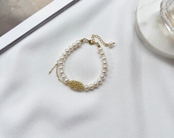 Real Freshwater White Pearl Bracelet, Charm Bracelets, 14K Gold Plated Bracelet, Bridal Bracelet, Dainty Pearl Bracelet, Gift For Girlfriend