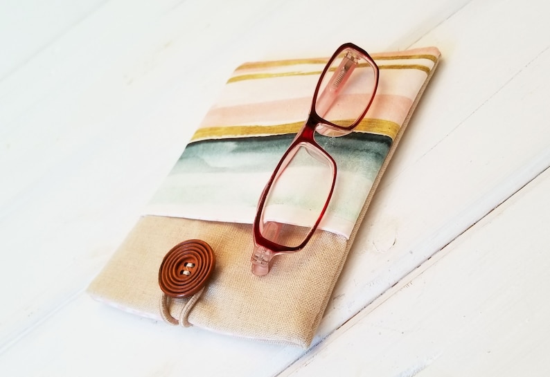 Kindle Colorsoft case Kindle Paperwhite Sleeve Kindle pocket linen kindle Cover Nook Glowlight padded fabric travel case gift for book lover.  Pink Green Gold Modern striped sleeve to carry your kindle or nook.