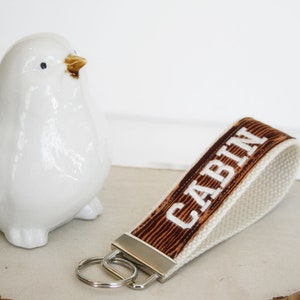 Cabin KeyChain, Hostess Keyring for Mountain Cabin, Wood Fabric Key Chain,  Cabin Key Holder, Key Ring, Wristlet Key Fob, Fabric Key chain