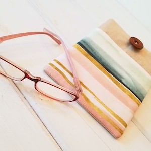 Kindle Colorsoft case Kindle Paperwhite Sleeve Kindle pocket linen kindle Cover Nook Glowlight padded fabric travel case gift for book lover.  Pink Green Gold Modern striped sleeve to carry your kindle or nook.