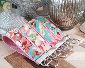 4 Pack Wrist Key Chain / Key Fob Wristlet Keychain / Hawaiian Flowers / Wristlet Key Fobs