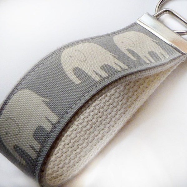 Wrist Key Chain , Wristlet Keyring, Personalized Elephant Key Fob Wristlet Keychain, key ring with elephants, Fabric Key Holder Elephant