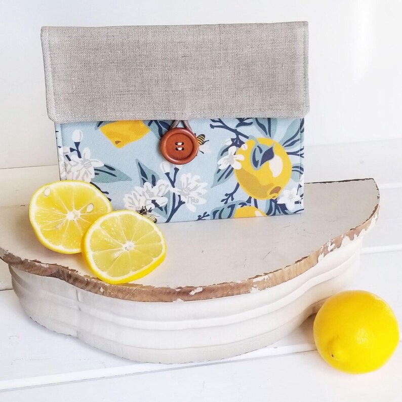 Lemon & Bee Kindle Paperwhite Sleeve, Linen Ereader Case, Custom Size Padded Reader Cover
