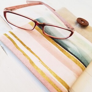 Kindle Colorsoft case Kindle Paperwhite Sleeve Kindle pocket linen kindle Cover Nook Glowlight padded fabric travel case gift for book lover.  Pink Green Gold Modern striped sleeve to carry your kindle or nook.
