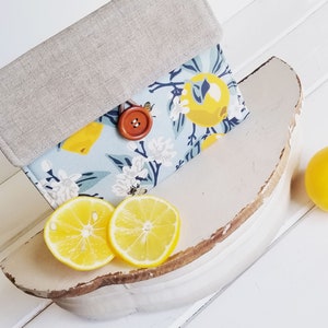 Kindle Paperwhite Sleeve with Bees Kindle Sleeve Lemon Kindle oasis case Envelope Style Nook Sleeve cover in Natural Linen lemons and Bee