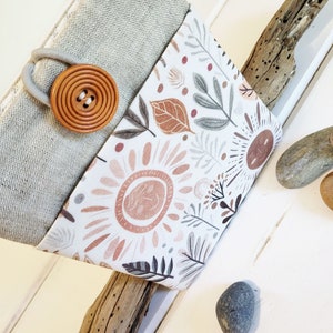 Neutral Palette Earthy Tone Kindle Paperwhite Sleeve Sun with smiling face Kindle Oasis Case Travel Sleeve for Kindle Linen Smiling Sunshine