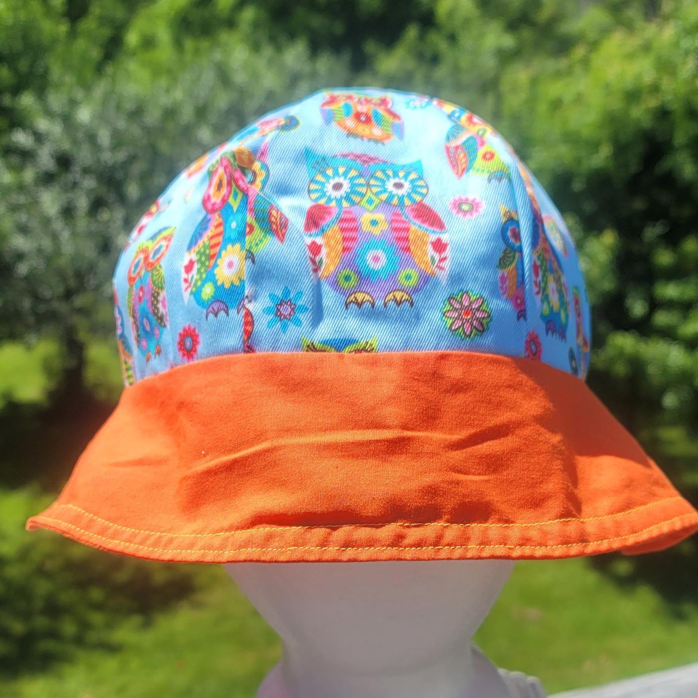 Bright Funke Owl and Retro bucket hat