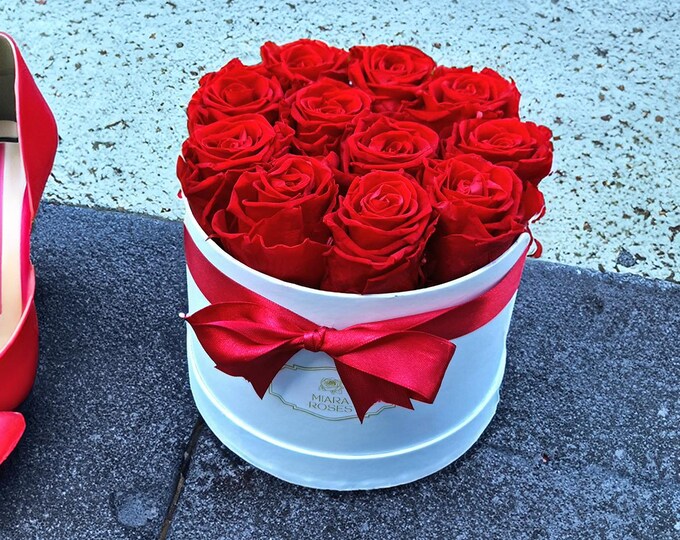 Preserved Real Roses in Round Box – 11 Premium Real Roses That Last for Years, Perfect Gift with Memorable Personalized Logo and Text