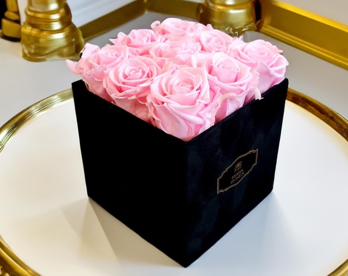 Black Square Box with 9 Preserved Roses, Long-Lasting Real Roses, Elegant Gift Box, Luxury Floral Décor, Unique Romantic Gift