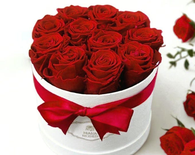 Unique Personalised Gift - 11 Stabilized Natural Roses (Remain Fresh 2+ Years) in Round Box, Memorable Gift for Her, Anniversary Gift