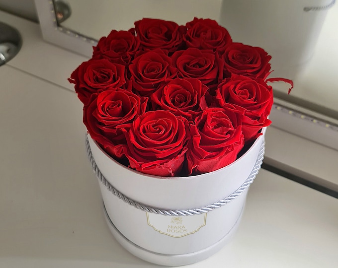 Real Preserved Roses That Last for Years in Round Box with 12 blooms, Luxury Rose Gift, Forever Roses, Birthday Gift, Beautiful Home Decor