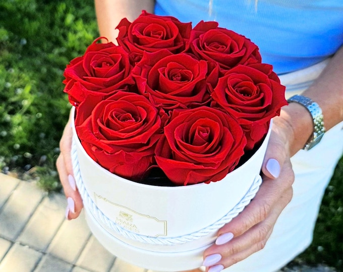 Stabilized Roses in White Box – 7 Premium Ecuadorian Roses That Last for Years, Birthday Gifts, Personalized Gifts, Unique Gifts, Cool Gifts