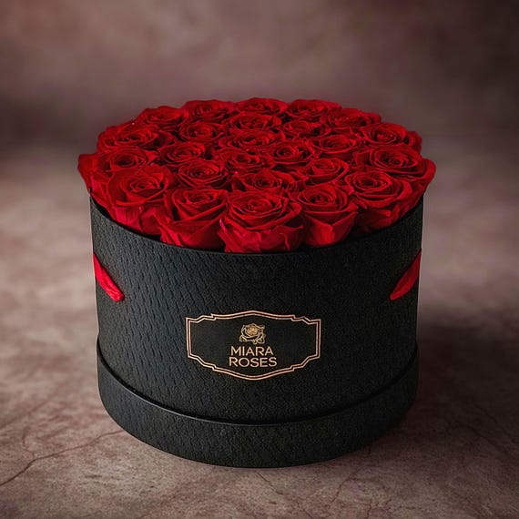 Preserved Red Roses in Round Hat Box, Lasts for Years, Custom Luxury Flowers, Any Occasion Gift, Black Rose Box with 15, 18 or 25 Roses.
