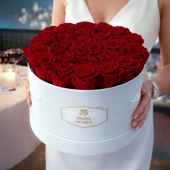 Surprise Gift For Her — 25 Eternal Red Roses Lasts for Years, Round Box - Anniversary Gift for Wife, Romantic Birthday Flowers, Custom Text