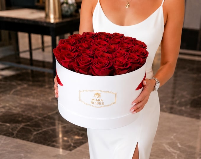 Forever Roses, 25 Preserved Real Red Premium Roses in Flower Box, Remain Fresh For Years, Unique Floral Gift, Luxury Gift, Gift for Her