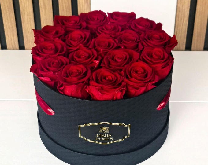 Unique Personalised Gift - 18 Stabilized Real Roses (Remain Fresh for 2+ Years) in Round Box, Luxury Birthday Flowers, Anniversary Gift