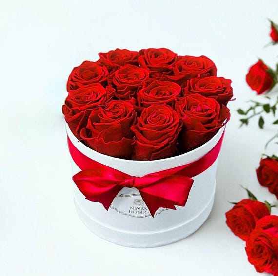Best Custom Gift Box with 11 Preserved Roses, Valentine Gift, Luxury Centerpiece, Birthday Flowers, Table Decor, Memorable Gift, Pre-Order