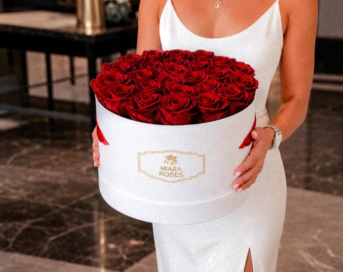 Luxury Rose Box For Women, Flowerbox For Her, Preserved Red Roses Stay Fresh For Years, Personalized Gift Box For Her