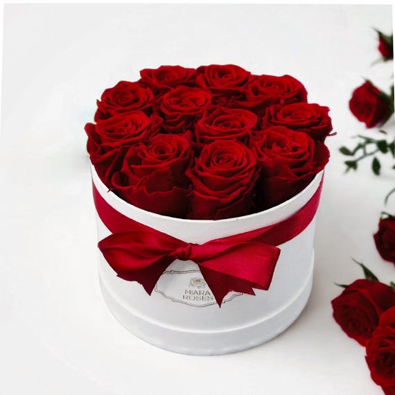 Timeless Life-Moment Keepsake, 11 Preserved Natural Roses in Personalized Flower Box, Perfect Gift for Any Occasion, Unique Event Anchor