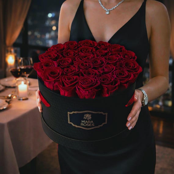 Impress Her with Personalized Etrenal Black Rose Box Gift — Love Statement with 25 Roses, Timeless Reminder of Importance and Presence