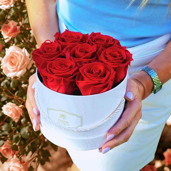 7 Preserved Real Roses in White Box, Lifespan: 2+ Years, Custom Label, Home Decor, Valentines Day Gift for Her, Birthday Roses, Handmade EU