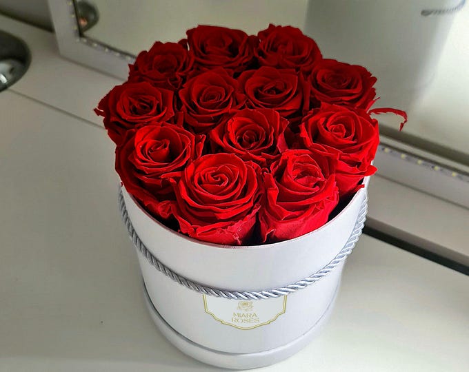 Best Custom Gift, 12 Preserved Real Roses, Lasting for 2+ Years, in Round Box, Luxury Flowers, Farmhouse Decor, Boho Decor, Minimalism