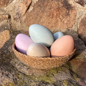 Uova di Pasqua decorative fatte a mano in gesso / Set di 6 grandi uova pastello / Decorazioni per feste primaverili e pasquali