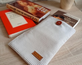 Funda protectora para libros hecha a mano