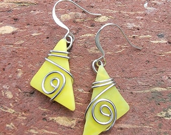 Wire wrapped tumbled glass earrings-yellow glass