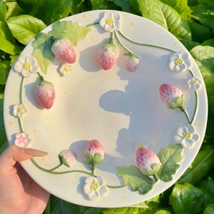 Servette Home Ceramic Fruit Plate - Kiwi Design | 6.25" Appetizer, Salad, Or Decorative Plate | Hand-Painted