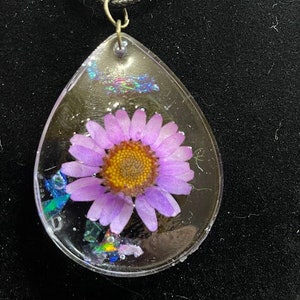 Handcrafted Resin Necklace Pendant: Pressed Flowers