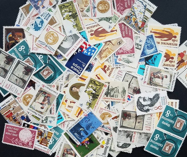 Hundred (100) 8 cent vintage unused postage stamps \/\/ Face value 8.00