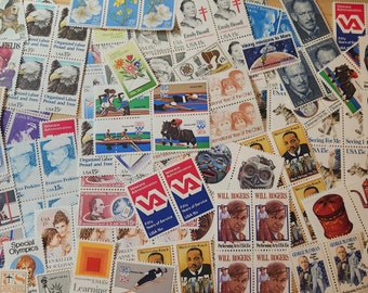 100 Hundred 15 cent vintage unused postage stamps // 30 DIFFERENT DESIGNS! // Face value 15.00