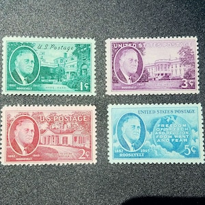 Dieciséis sellos postales de FDR de la década de 1940, 44 centavos en total // Franklin D. Roosevelt: 1c, 2c, 3c, 5c (4 juegos de 4)